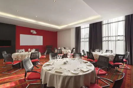 Onomo Hotel Dar es Salaam Отели в г. Дар-эс-Салам