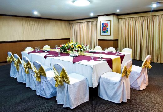 버자야 마카티 호텔