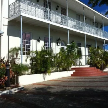 Savannah Beach Club Hotel & Spa