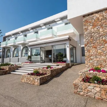 Gaia in Style - Adults Only