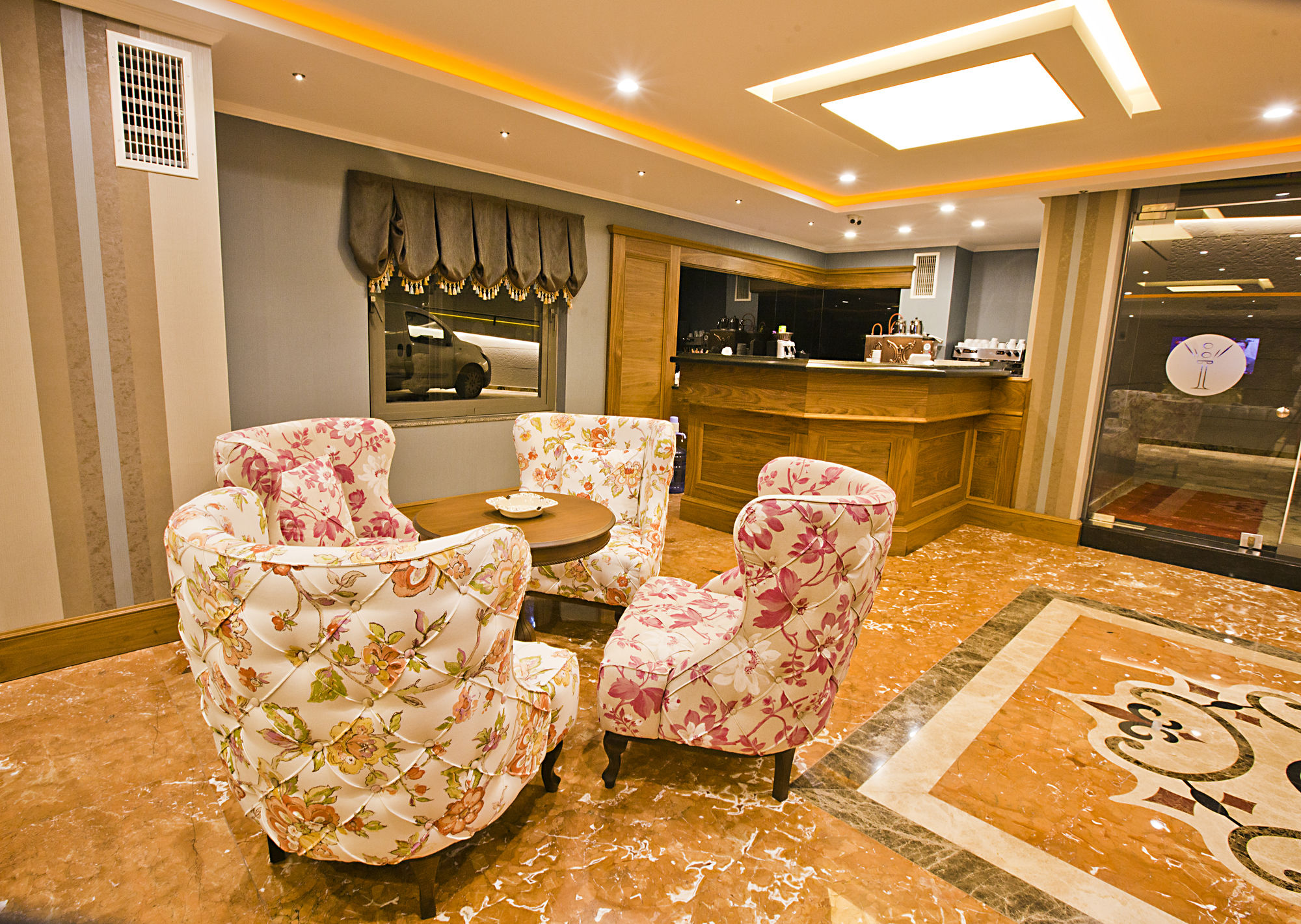 Panagia Suite Hotel