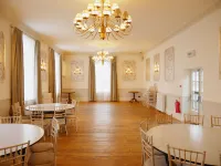The Angel Hotel Hotels in Wootton Bassett