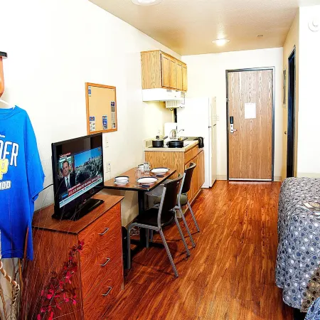 Studio 6 Extended Stay Oklahoma City Norman OK