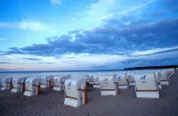 Cliff Hotel Rügen - de playa