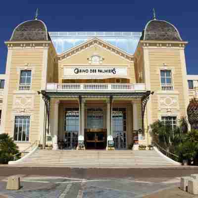 Hôtel Casino des Palmiers Hotel Exterior