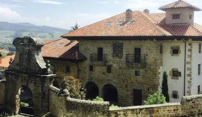 Palacio de Arce Hôtels à : Arce