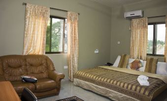 Telecentre Hotel - Housity