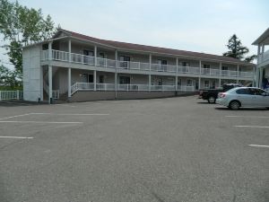 Hilltop Motel & Restaurant