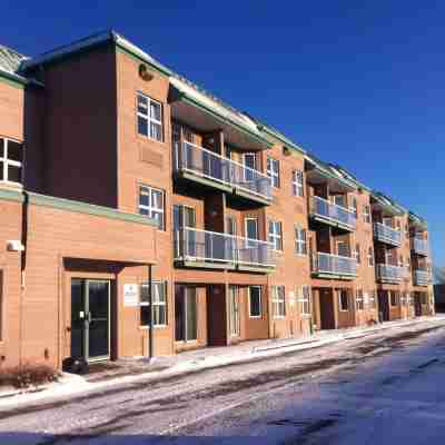 Hotel Quality Suites Hotel Exterior