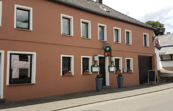 埃姆拉德鄉村旅館