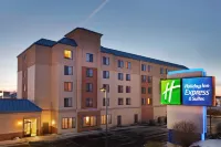 Holiday Inn Express & Suites Providence-Woonsocket Hotels in Smithfield