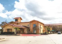 La Quinta Inn by Wyndham New Orleans West Bank / Gretna Hotels in Gretna