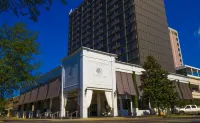 DoubleTree by Hilton Tallahassee Hotel dekat McCord Park
