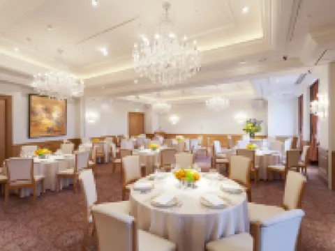 โรงแรมลา สวีท โกเบ ฮาร์เบอร์แลนด์ โรงแรมในโกเบ