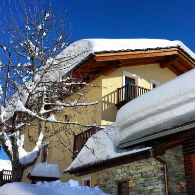 Family Apartments le Chalet Hotels near MonterosaSPA