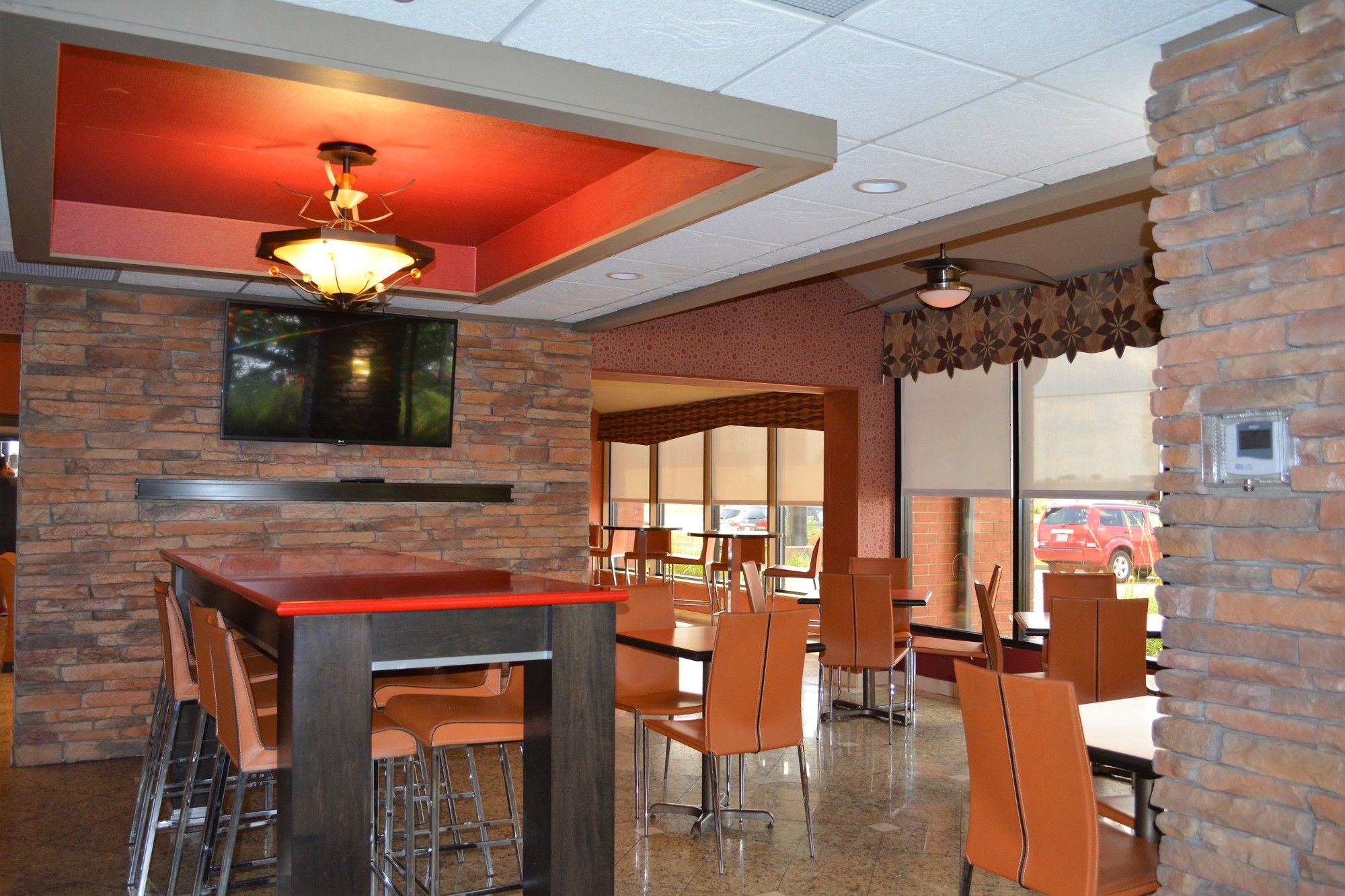 Comfort Inn & Suites Evansville Airport