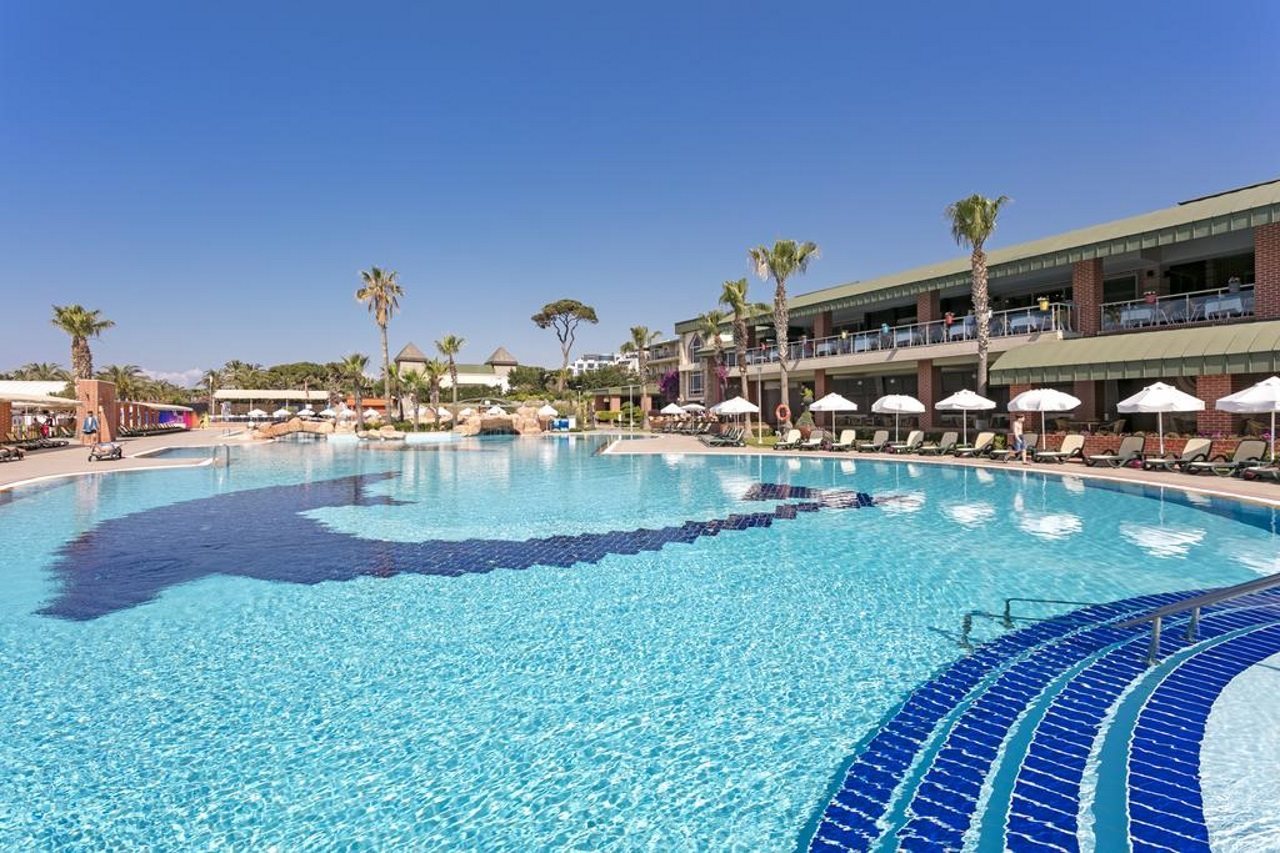 Maritim Pine Beach Resort Belek