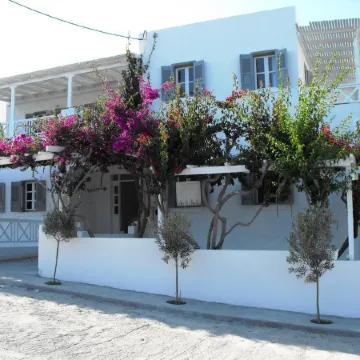 Milos Bay Suites
