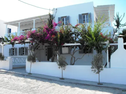 Milos Bay Suites