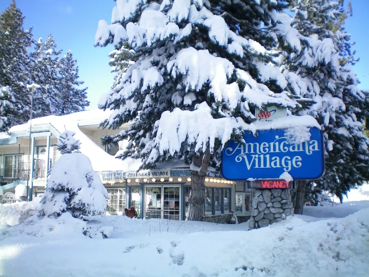 Americana Village
