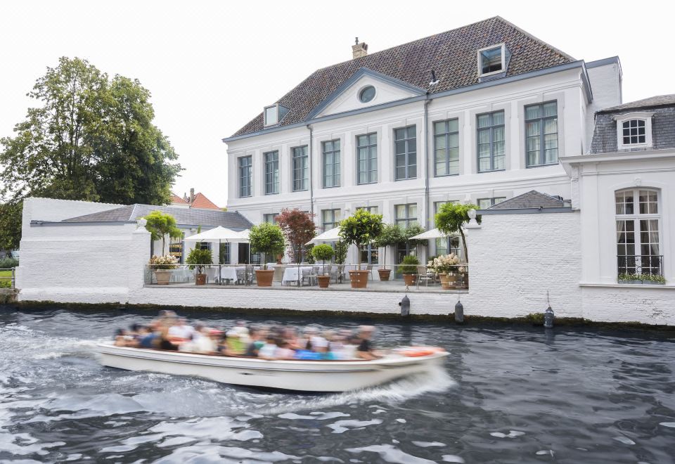 Hotel Van Cleef