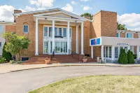 Motel 6 Grand Rapids, MI - Northeast Hotel in zona West Michigan Whitecaps