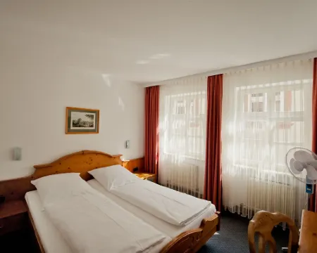 Hotel Alt-Ringlein โรงแรมในบัมแบร์ก