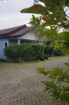 PT House Resort Hotels near Wat Soi Khiri