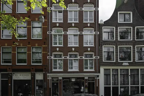 Adam Suites Hotel