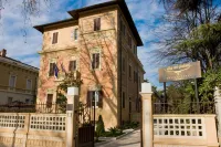 Unahotels Villa dei Platani Foligno Các khách sạn ở 