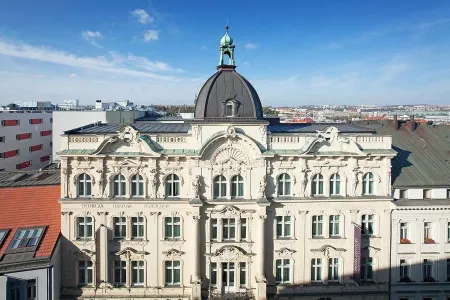 Hotel Century Old Town Prague - MGallery Hotel Collection Отели рядом с достопримечательностью «Don Giovanni Puppet Theater»