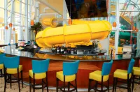 La Quinta Inn and Suites by Wyndham at WaTiki Waterpark - Barer