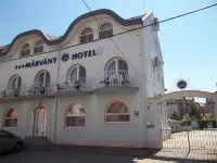Márvány Panzió Hoteles en 