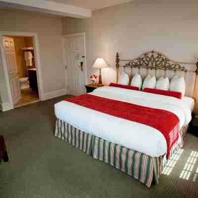 Normandy Farm Hotel & Conference Center Rooms