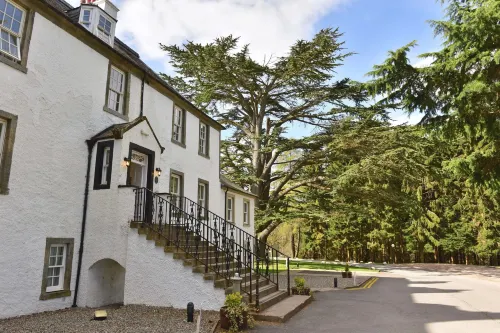 Moness Resort Hotels in Kenmore