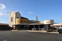The Village Inn Hotel Te Anau