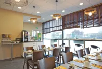 AKA Lodge Lyon Eurexpo Arena Stadium Hotels in Meyzieu