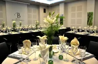 Hotel Bicentenario Suites & Spa Hotel di Capital Department