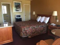 Sundial Lodge - Motels