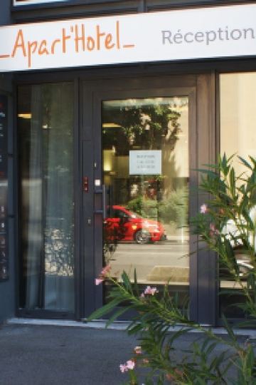 Rezerwacje Hoteli Centre D Art Rhodanien Saint Maut W Bagnols Sur Ceze Trip Com