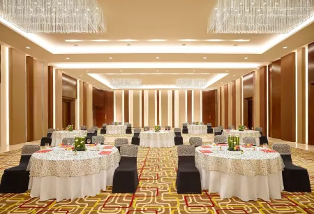 Vivanta Pune, Hinjawadi Отели рядом с достопримечательностью «Читтаранян Ватика»