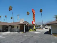Hi-Way Host Motel