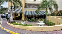 Casa Pinto Guest Apartment Hotels in Kingston