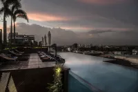 Aquarius Hotel and Urban Resort - Rooftop Pools