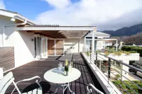 Thirty on Grace Hotels in Claremont