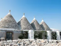 Nina Trulli Resort Hotel di Santa Lucia