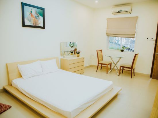 Jade Bui Bamboo Jade Bui Bamboo