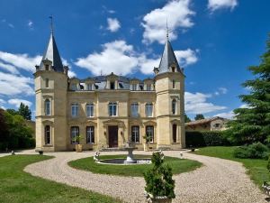 Chateau Pontet d'Eyrans & Spa