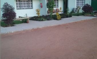 Masikiro Self-Catering Units - Housity