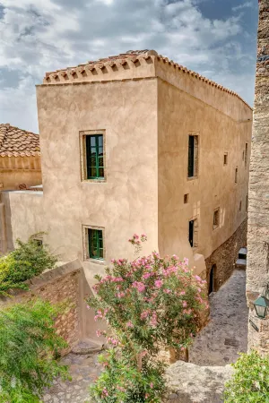 Ritsos Guesthouse Отели в г. Monemvasia